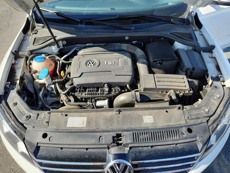 2015 Volkswagen Passat მანქანა იყიდება აუქციონზე, vin: 1VWAT7A38FC100252, აუქციონის ნომერი: 69459566