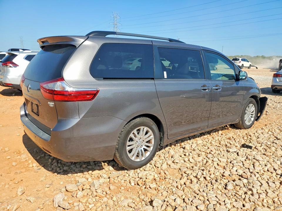 2017 Toyota Sienna მანქანა იყიდება აუქციონზე, vin: 5TDYZ3DC5HS809257, აუქციონის ნომერი: 68859096