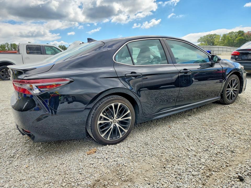 Продаж на аукціоні авто 2023 Toyota Camry, vin: 4T1G11AK6PU785060, номер лоту: 70408066