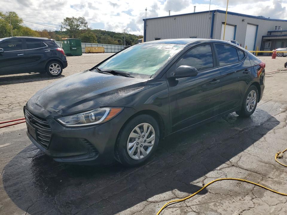 2017 Hyundai Elantra მანქანა იყიდება აუქციონზე, vin: KMHD74LF9HU402104, აუქციონის ნომერი: 70344476
