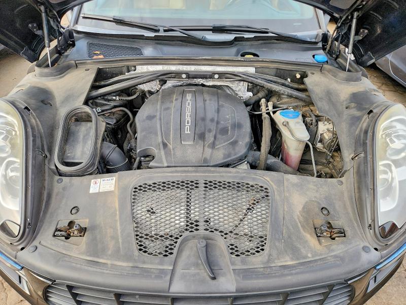 Auction sale of the 2017 Porsche Macan, vin: WP1AA2A55HLB00708, lot number: 68750196