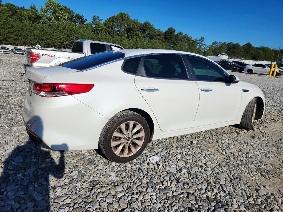 68487026 :رقم المزاد ، 5XXGT4L34JG268620 vin ، 2018 Kia Optima مزاد بيع