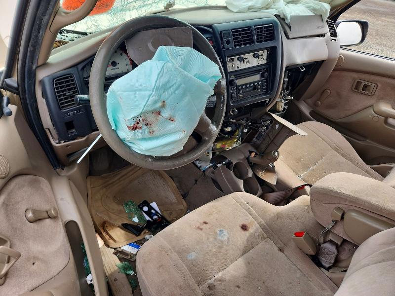 2004 Toyota Tacoma მანქანა იყიდება აუქციონზე, vin: 5TEVL52NX4Z379758, აუქციონის ნომერი: 70828916