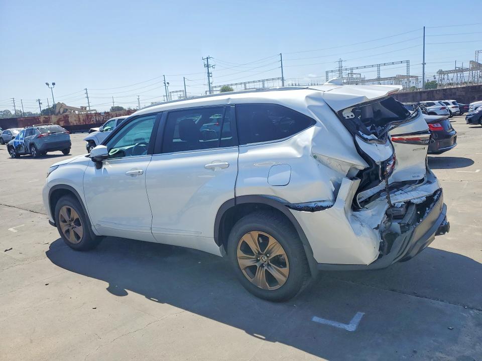 Продаж на аукціоні авто 2023 Toyota Highlander, vin: 5TDABRCH4PS566383, номер лоту: 68696606