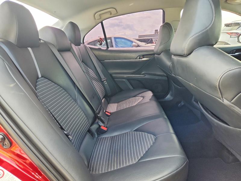 Продаж на аукціоні авто 2018 Toyota Camry, vin: 4T1B11HK5JU528706, номер лоту: 68252316