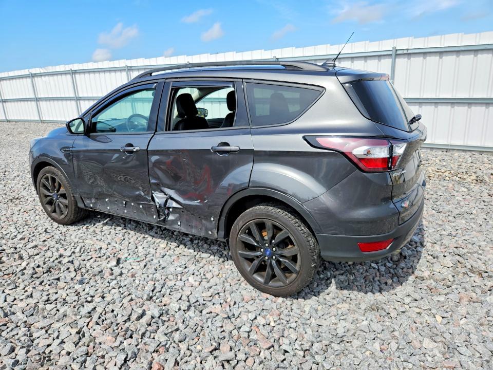 67869566 :رقم المزاد ، 1FMCU0GD8JUD01535 vin ، 2018 Ford Escape مزاد بيع