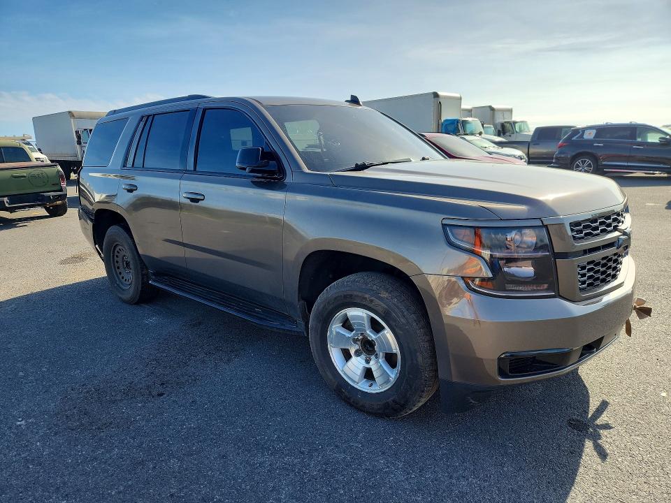 68684146 :رقم المزاد ، 1GNSCAKC1FR626858 vin ، 2015 Chevrolet Tahoe مزاد بيع