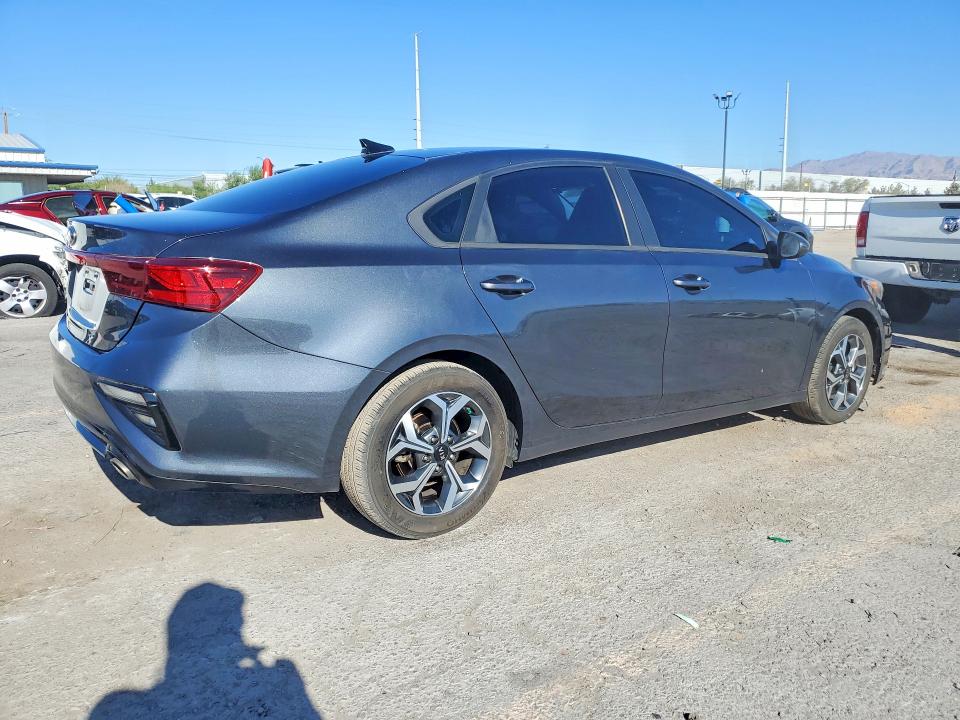 67333086 :رقم المزاد ، 3KPF24AD4ME360737 vin ، 2021 Kia Forte مزاد بيع