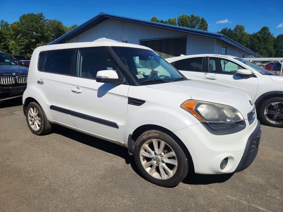 68615916 :رقم المزاد ، KNDJT2A61D7551612 vin ، 2013 Kia Soul مزاد بيع