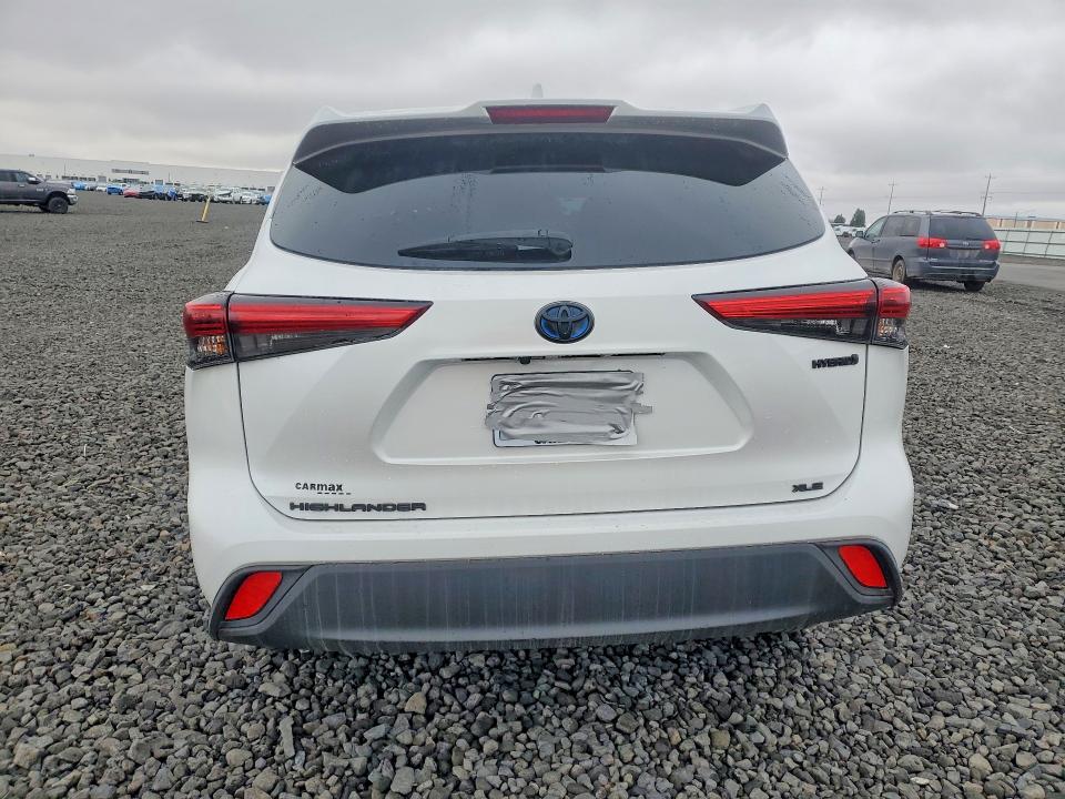 2022 Toyota Highlander Hybrid მანქანა იყიდება აუქციონზე, vin: 5TDHBRCH2NS554647, აუქციონის ნომერი: 67931896