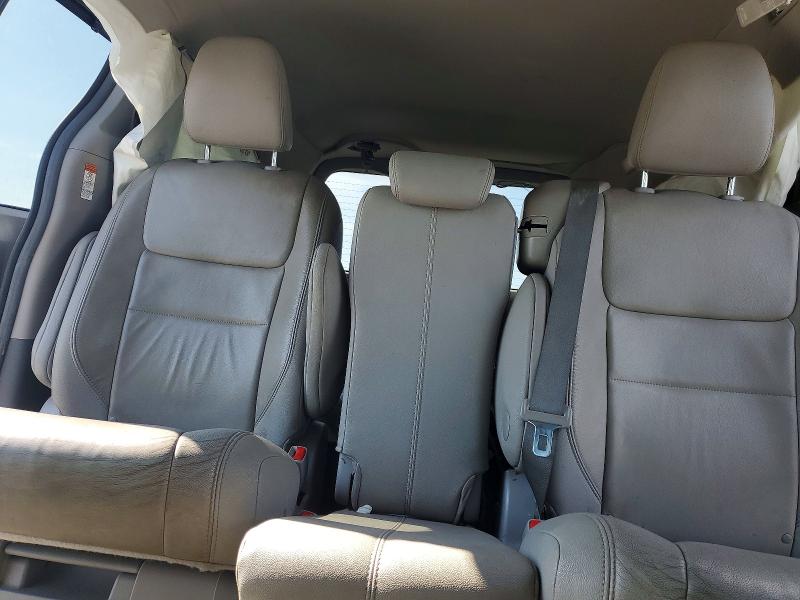 68272896 :رقم المزاد ، 5TDYK3DCXFS572315 vin ، 2015 Toyota Sienna مزاد بيع