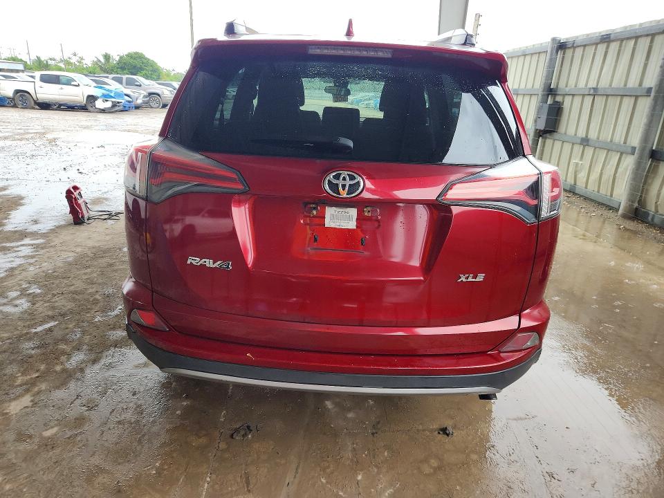 70523916 :رقم المزاد ، 2T3WFREV9JW424730 vin ، 2018 Toyota Rav4 مزاد بيع