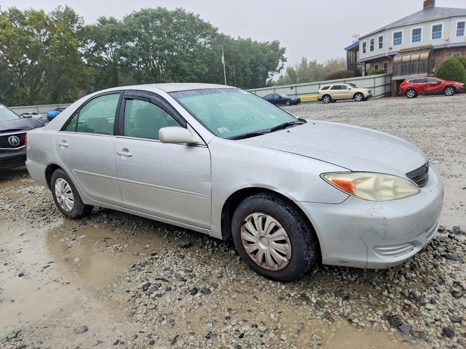 70951276 :رقم المزاد ، 4T1BE32K44U812597 vin ، 2004 Toyota Camry مزاد بيع
