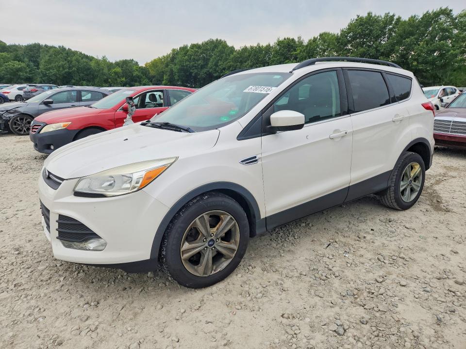 67801516 :رقم المزاد ، 1FMCU9G95FUB97884 vin ، 2015 Ford Escape مزاد بيع