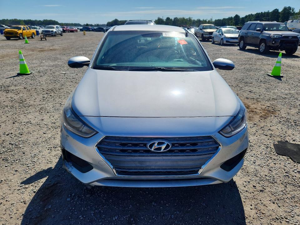 69284166 :رقم المزاد ، 3KPC24A34JE020235 vin ، 2018 Hyundai Accent مزاد بيع