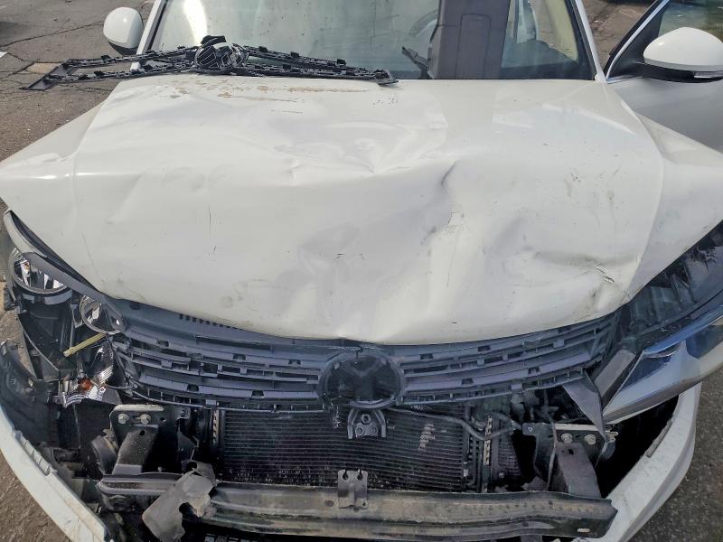 69158506 :رقم المزاد ، WVGBV7AXXFW581653 vin ، 2015 Volkswagen Tiguan مزاد بيع