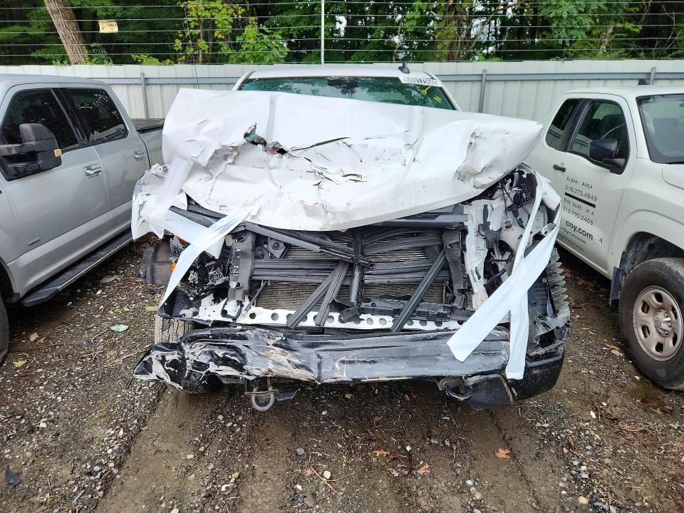 Продажа на аукционе авто 2025 Chevrolet Silverado, vin: 3GCNKAEDXSG378472, номер лота: 68917556