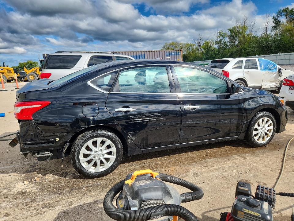 70114576 :رقم المزاد ، 3N1AB7AP1JY246097 vin ، 2018 Nissan Sentra مزاد بيع