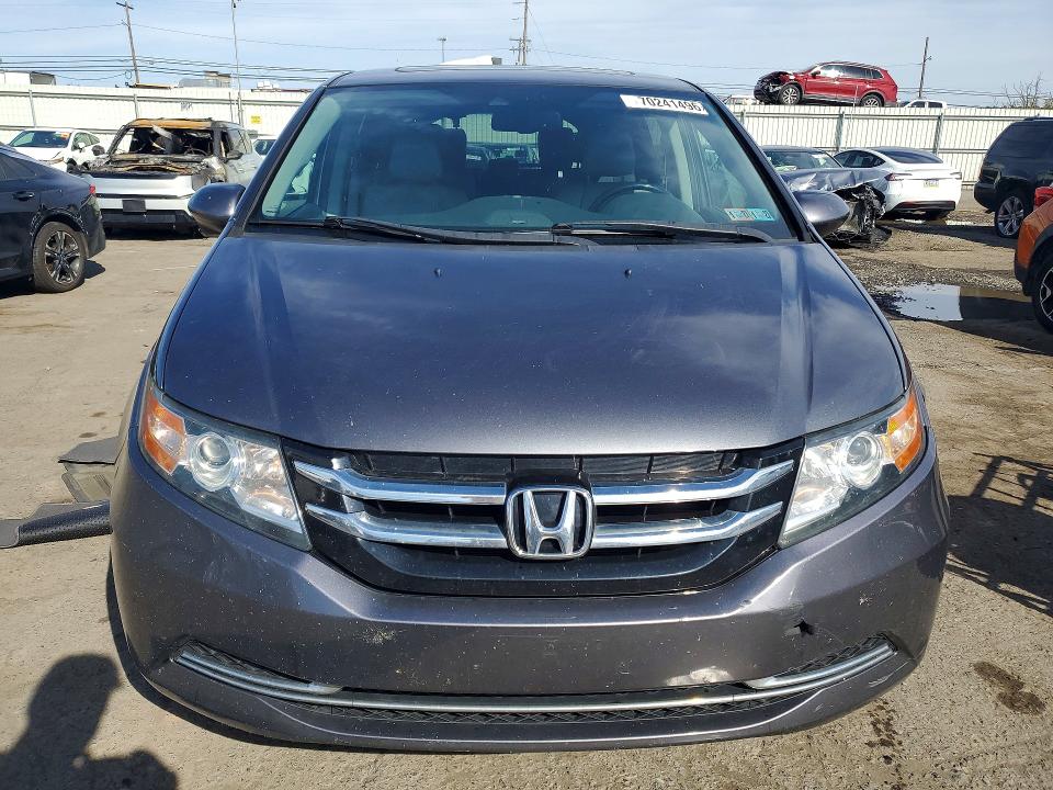70241496 :رقم المزاد ، 5FNRL5H65EB123256 vin ، 2014 Honda Odyssey مزاد بيع