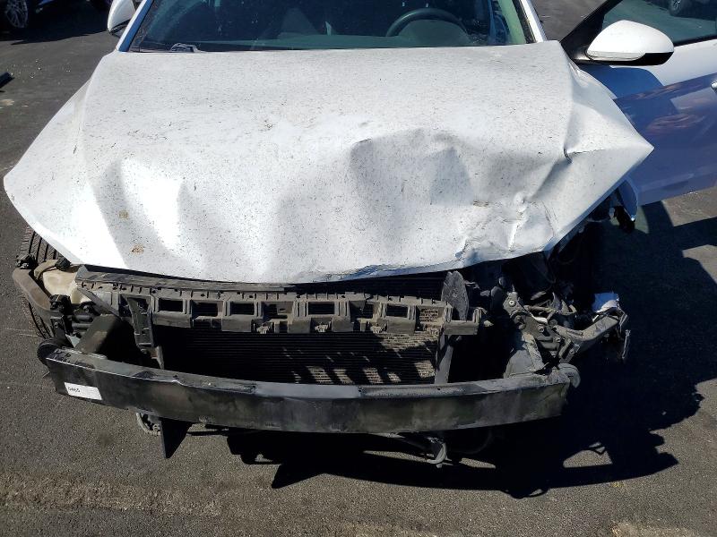 2018 Hyundai Elantra მანქანა იყიდება აუქციონზე, vin: 5NPD74LF5JH272911, აუქციონის ნომერი: 67670986