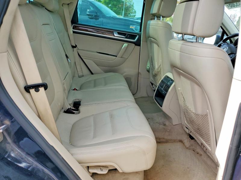 2011 Volkswagen Touareg მანქანა იყიდება აუქციონზე, vin: WVGFK9BP8BD002055, აუქციონის ნომერი: 69945306