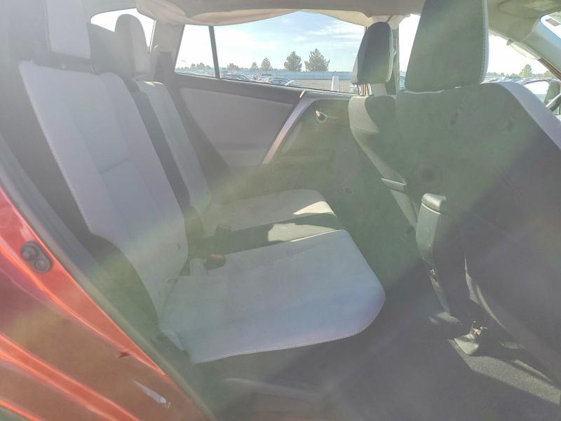 70103976 :رقم المزاد ، 2T3RFREV2HW678982 vin ، 2017 Toyota Rav4 مزاد بيع
