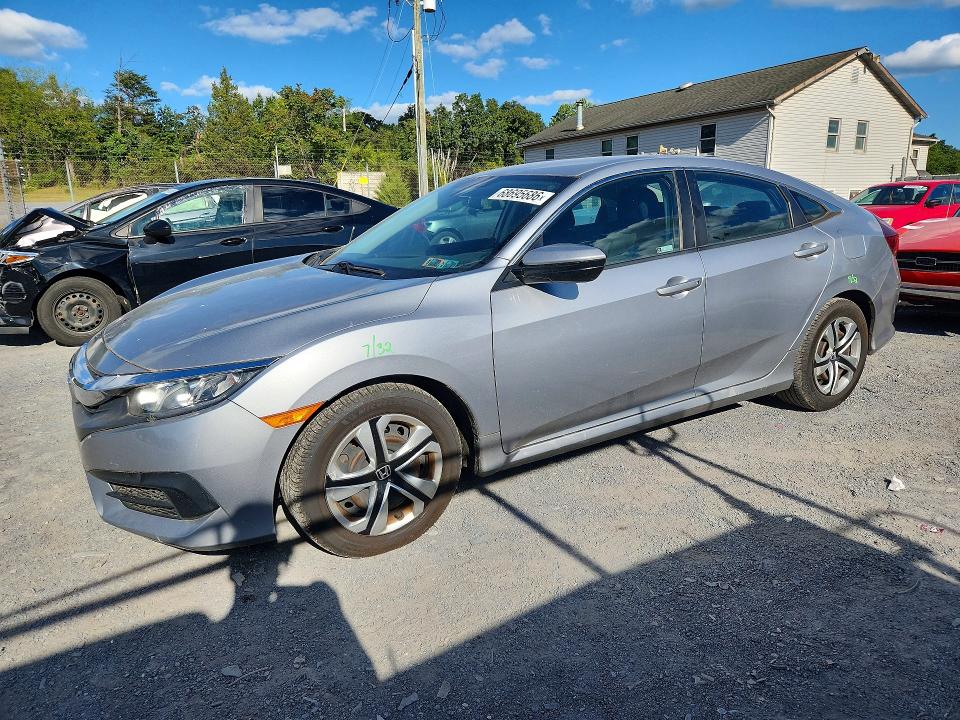 2018 Honda Civic მანქანა იყიდება აუქციონზე, vin: 2HGFC2F51JH597223, აუქციონის ნომერი: 68695686