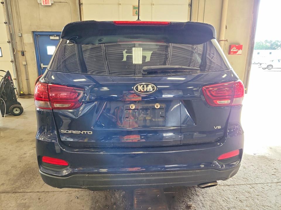 2020 Kia Sorento მანქანა იყიდება აუქციონზე, vin: 5XYPG4A58LG616247, აუქციონის ნომერი: 70797076
