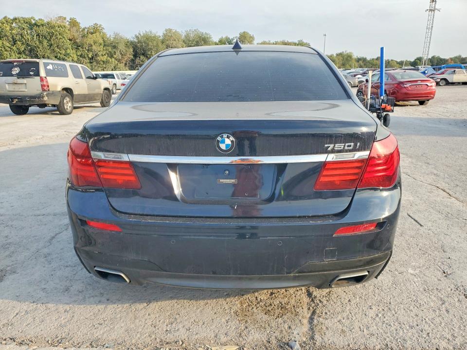 70312356 :رقم المزاد ، WBAYA8C55ED228398 vin ، 2014 Bmw 750 مزاد بيع