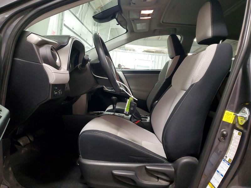 68860876 :رقم المزاد ، 2T3RFREV9JW742716 vin ، 2018 Toyota Rav4 مزاد بيع