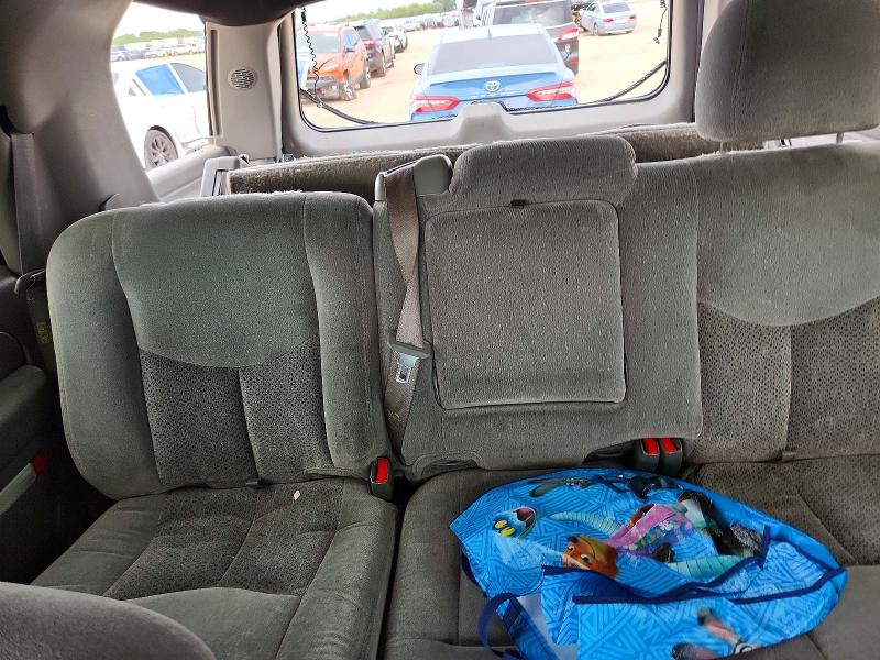 69528776 :رقم المزاد ، 1GNEC13VX4R149535 vin ، 2004 Chevrolet Tahoe مزاد بيع