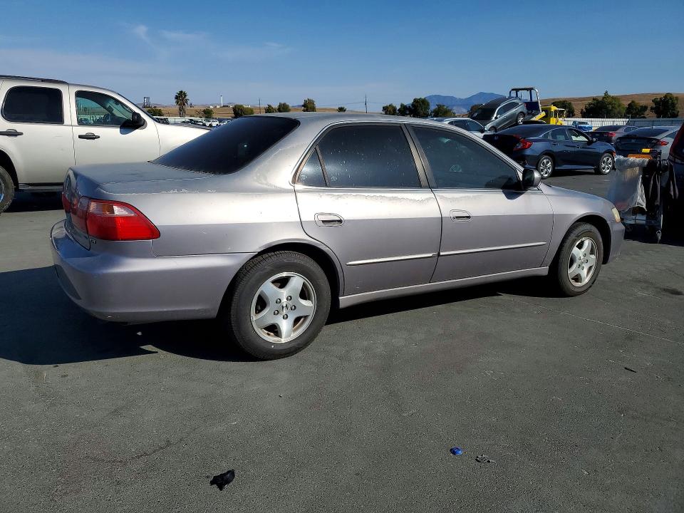 Aukcja sprzedaży 2000 Honda Accord, vin: 1HGCG1658YA063436, numer aukcji: 69185086