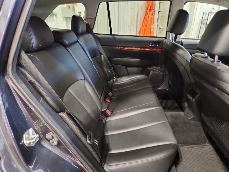 68022006 :رقم المزاد ، 4S4BRCKC7B3387408 vin ، 2011 Subaru Outback مزاد بيع