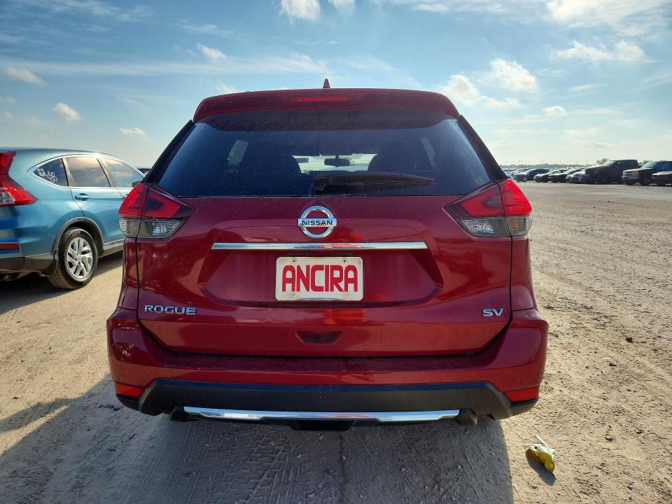 68713156 :رقم المزاد ، JN8AT2MT7HW398526 vin ، 2017 Nissan Rogue مزاد بيع