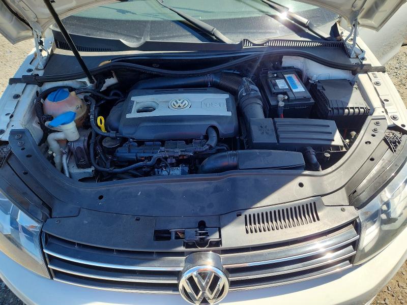 68146236 :رقم المزاد ، WVWFW8AH8FV002456 vin ، 2015 Volkswagen Eos مزاد بيع