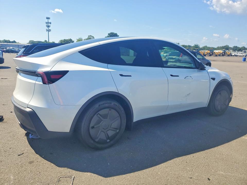 67700666 :رقم المزاد ، 7SAYGDED8TA735431 vin ، 2026 Tesla Model Y مزاد بيع