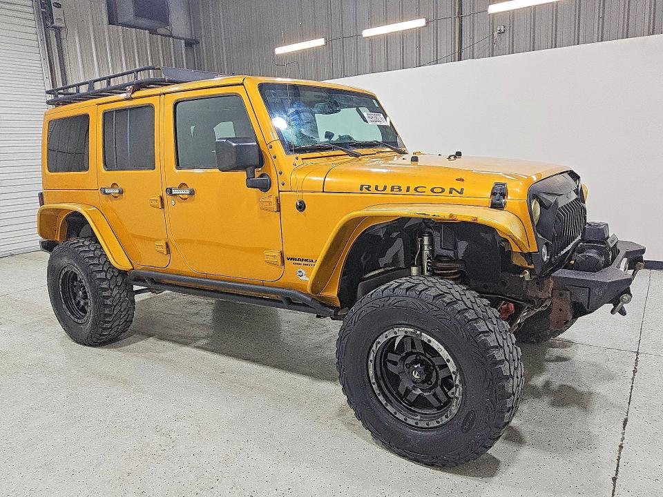 69538276 :رقم المزاد ، 1C4BJWFG1EL318504 vin ، 2014 Jeep Wrangler Unlimited مزاد بيع