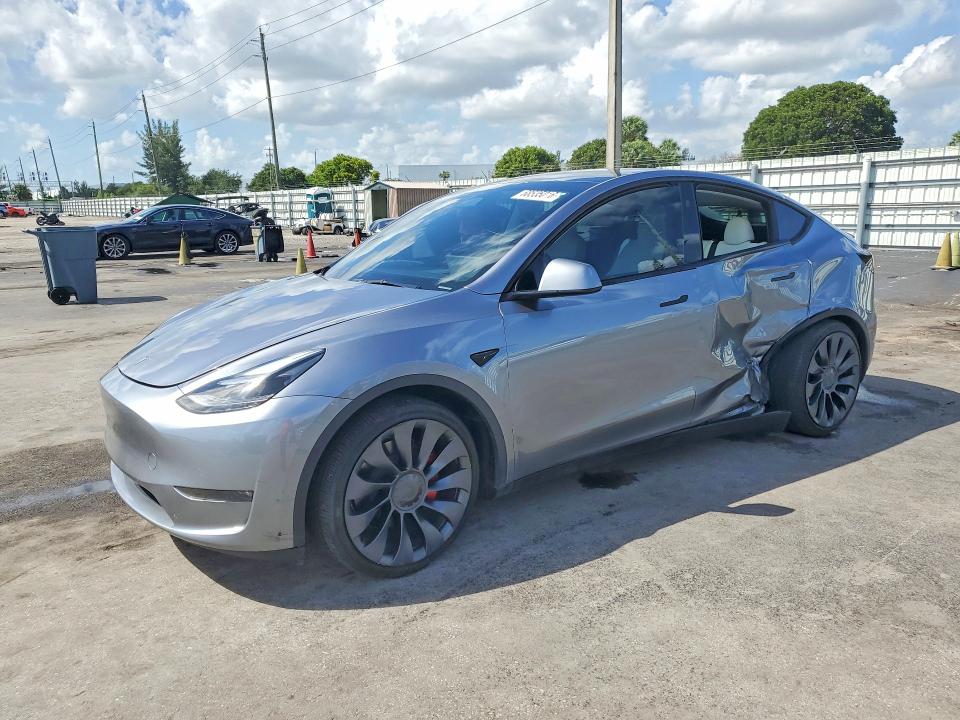 Продажа на аукционе авто 2024 Tesla Model Y, vin: 7SAYGDEF3RA306935, номер лота: 68535016