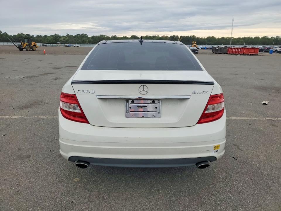 2011 Mercedes-benz C მანქანა იყიდება აუქციონზე, vin: WDDGF8BB4BR167508, აუქციონის ნომერი: 70213256