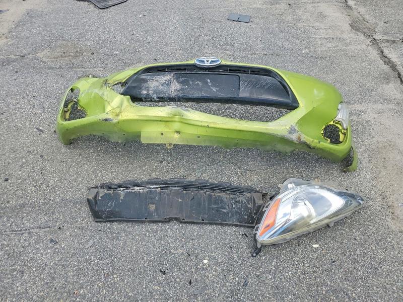 2015 Toyota Prius C მანქანა იყიდება აუქციონზე, vin: JTDKDTB39F1091732, აუქციონის ნომერი: 68109906
