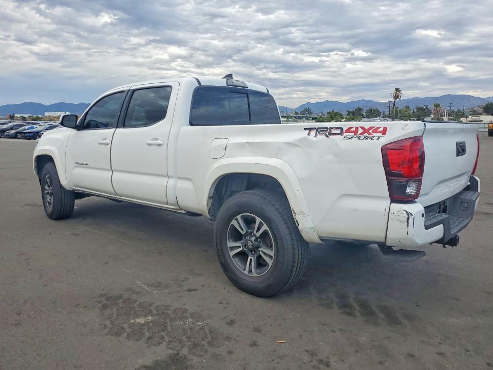 68213216 :رقم المزاد ، 3TMDZ5BN2JM041869 vin ، 2018 Toyota Tacoma مزاد بيع