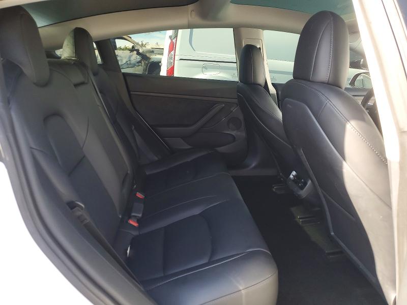 68607026 :رقم المزاد ، 5YJ3E1EB8NF361743 vin ، 2022 Tesla Model 3 مزاد بيع