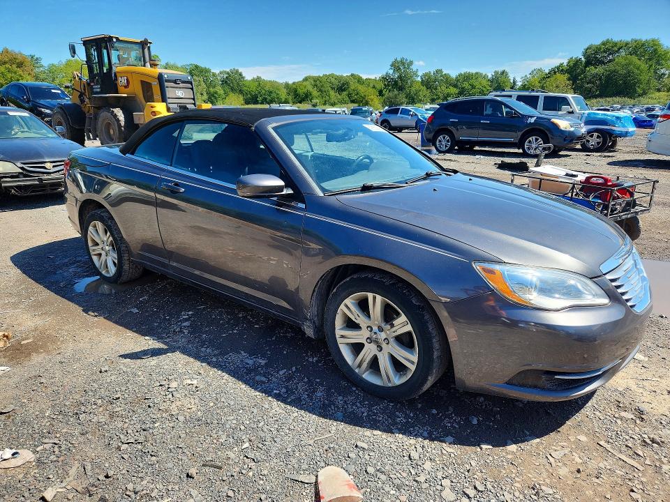 Продаж на аукціоні авто 2014 Chrysler 200, vin: 1C3BCBEG1EN163952, номер лоту: 67660696