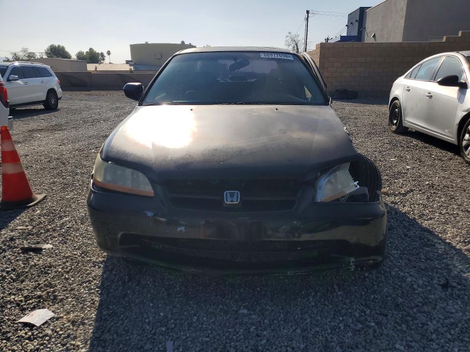 Продажа на аукционе авто 2000 Honda Accord, vin: 1HGCG1650YA071384, номер лота: 68972656