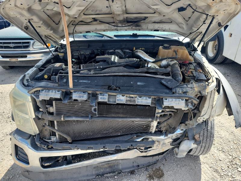 68039816 :رقم المزاد ، 1FD0W4HTXBEA65461 vin ، 2011 Ford F450 مزاد بيع