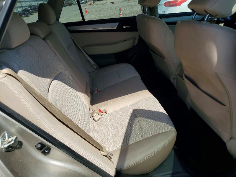 67211716 :رقم المزاد ، 4S4BSBCC0F3263712 vin ، 2015 Subaru Outback مزاد بيع