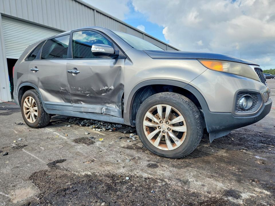 67773206 :رقم المزاد ، 5XYKU4A29BG004677 vin ، 2011 Kia Sorento مزاد بيع