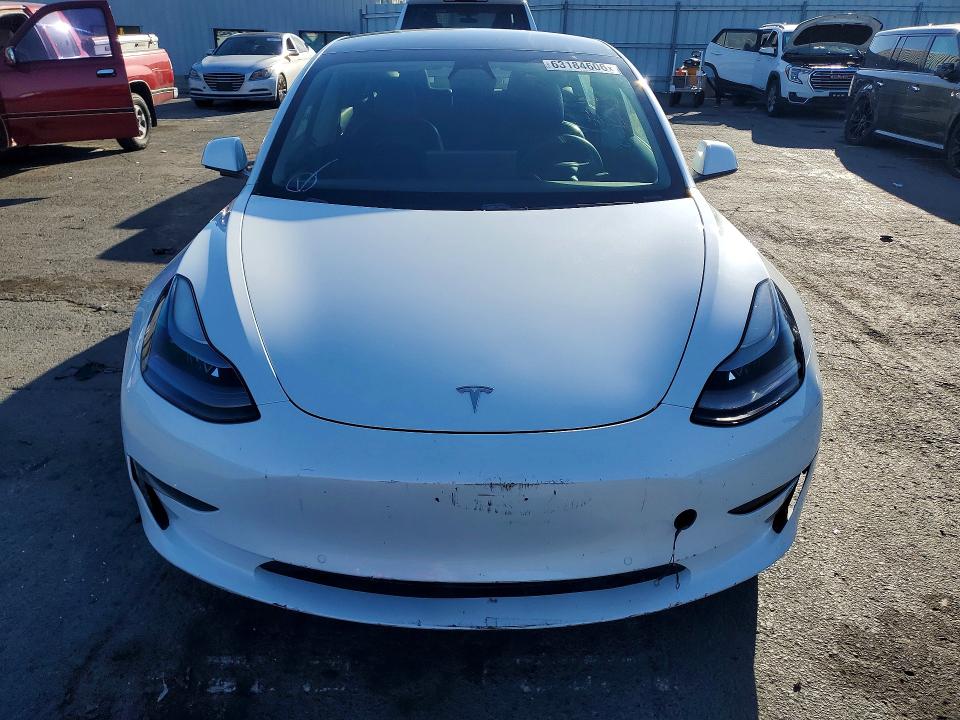 63184606 :رقم المزاد ، 5YJ3E1EA2MF051643 vin ، 2021 Tesla Model 3 مزاد بيع
