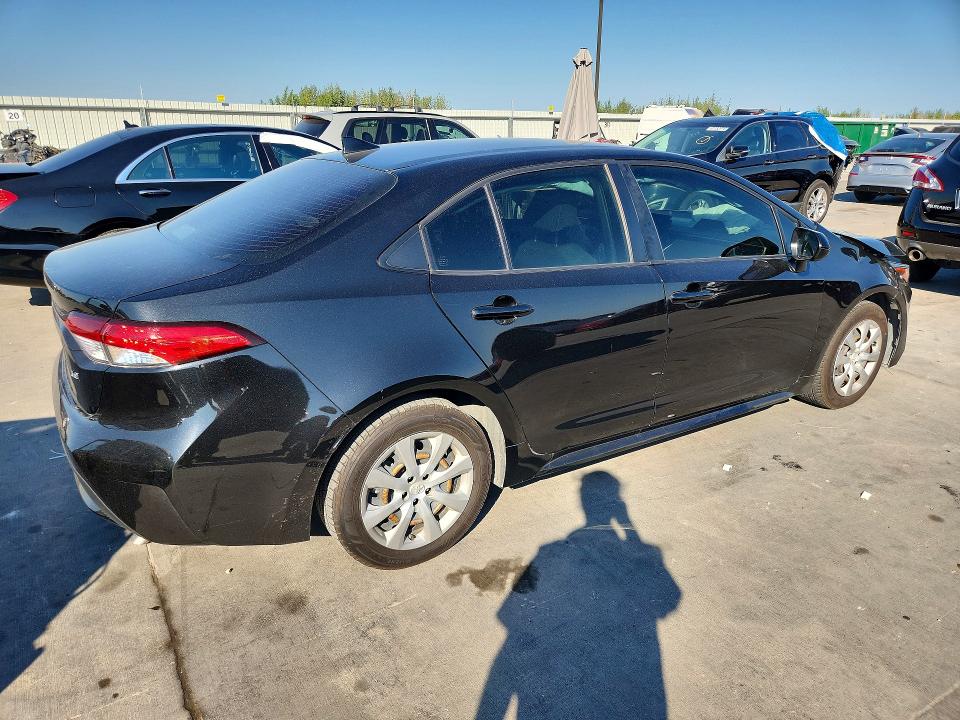 Auction sale of the 2022 Toyota Corolla, vin: JTDEPMAEXNJ217172, lot number: 68322006