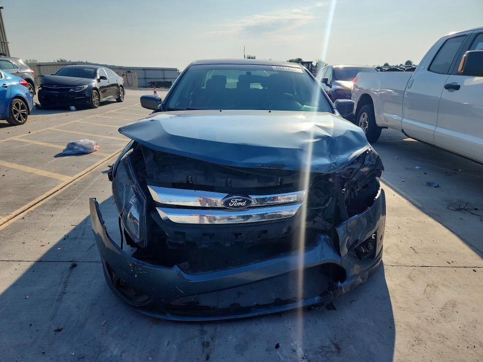 69414386 :رقم المزاد ، 3FAHP0HA2BR230434 vin ، 2011 Ford Fusion مزاد بيع